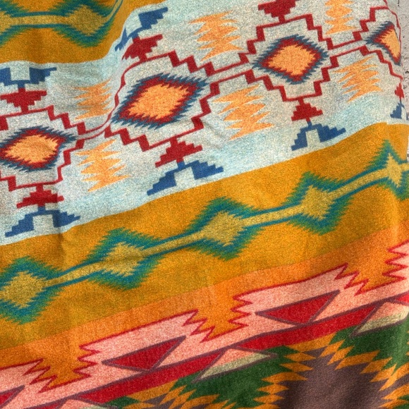 Pendleton Bedding Pendleton Blanket Queen Size Poshmark